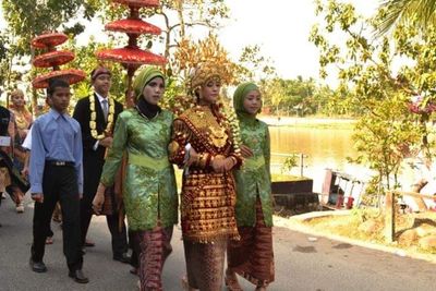 Tradisi Midang Bebuke, Karnaval Adat di Kayuagung Jadi Warisan Budaya Menawan