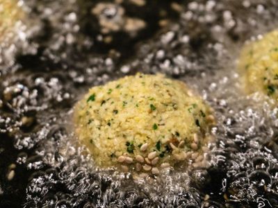 5 Jenis Minyak Sayur beserta Kandungan dan Manfaatnya, Cek Yuk!