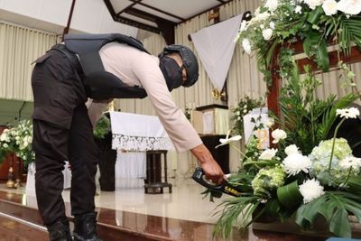 Berikan Rasa Nyaman, Polres Kudus Siagakan Personel Amankan Ibadah Kenaikan Isa Almasih