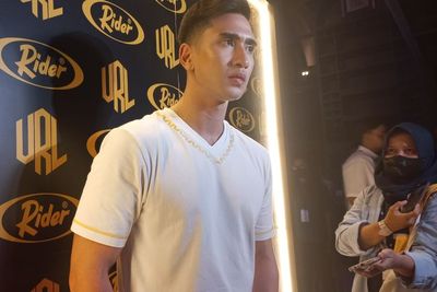 Verrel Bramasta Ungkap Jahatnya Black Campaign Politik Usai Foto Ciumannya Viral