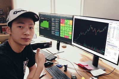 Sempat Rugi Ratusan Juta, Pemuda Ini Raup Puluhan Miliar dari Bursa Saham