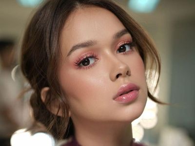 Ramai di Twitter Video Syur 47 Detik Diduga Rebecca Klopper, Benarkah?