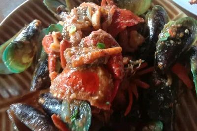 Usung Konsep Jawa, Yuk Nikmati Mangut Manyung Dan Aneka Seafood Di Waroeng Aroma Gresik