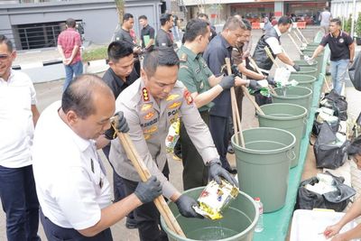 Polres Jakbar Musnahkan Sabu dan Ganja, Bernilai Rp409 Miliar!