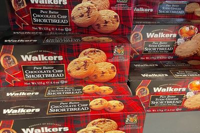 Walkers: Kue Kering Khas Skotlandia untuk Oleh-oleh yang Enggak Boleh Dilewatkan
