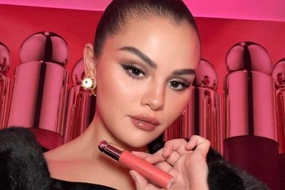 Bukan hanya Kecantikan, Selena Gomez Sebut Produk Kosmetiknya Juga untuk Kesehatan Mental
