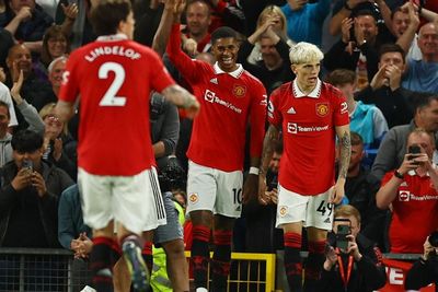 Setan Merah Pastikan Satu Tiket Liga Champions usai Bantai Chelsea 4-1