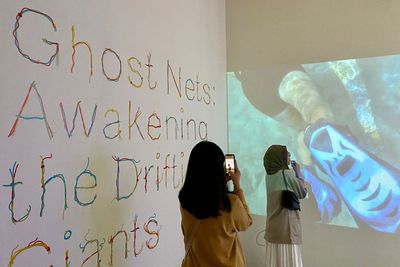 Museum Macan Pamerkan Karya Seni dari Limbah Jaring untuk Angkat Isu Lingkungan