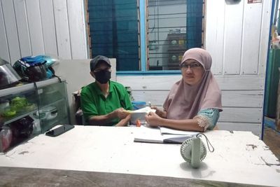 Perjuangan Sri Wahyuni, Mitra UMi dalam Sediakan Akses Keuangan Formal di Kampung Nelayan