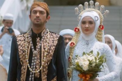 Review Hati Suhita : Kisah Cinta Segitiga di Lingkungan Pesantren