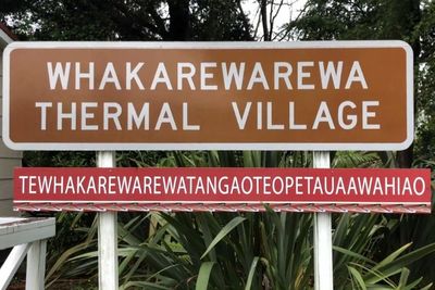Desa Whakarewarewa di Selandia Baru: Intip Tradisi dan Pertunjukan Seni Suku Maori 