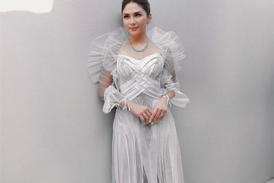 Potret Cantik Jessica Mila Dibalut Gaun Kasual di Akhir Acara Rentetan Royal Wedding