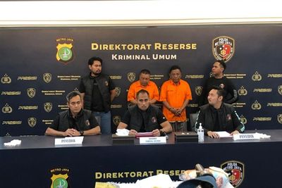 Pembunuh Wanita Dalam Karung di Tol Cibicil Ditangkap, Ini Tampang Keduanya