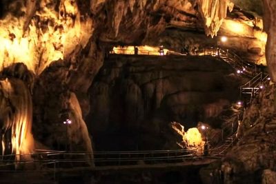 Lowo Trenggalek: Goa Terpanjang dan Terbesar di Asia Tenggara yang masih Menyimpan Misteri