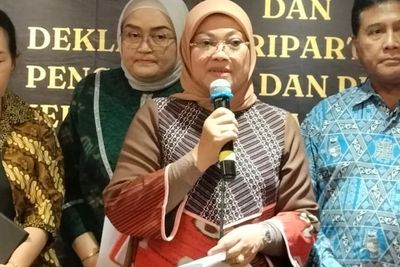 Menaker Rilis Aturan Baru Buntut Staycation Syarat Perpanjang Kontrak, Simak Aturannya