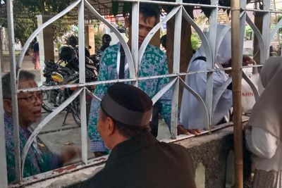 Cerita Pengantar Calon Jemaah Haji, Gunakan Puluhan Bus hingga Mencari Berkah