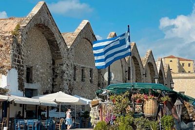 Chania Old Venetian Port: Menggali Kekayaan Sejarah dan Budaya di Pulau Kreta Yunani