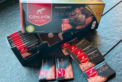 Cote d Or Mignonettes Noir: Kelezatan Coklat Hitam dari Produsen Coklat Terbaik di Dunia