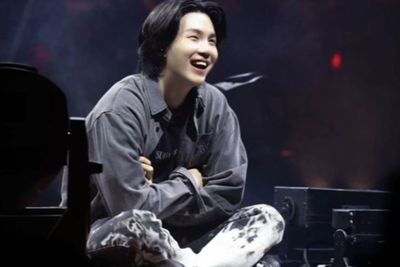 ARMY Kesal Tiket Konser Online Suga BTS Dijual Rp1,2 Juta: HYBE Gila Duit