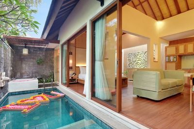 Long Weekend di Bali, Intip Villa dengan Kolam Renang Private Ada Jacuzzi-nya
