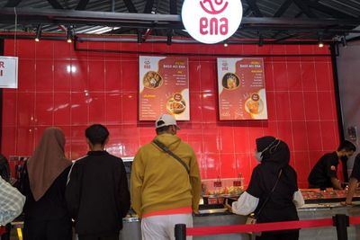 Unik! Makan Prasmanan di Bakso Aci Ena, Harganya Mulai 500 Perak