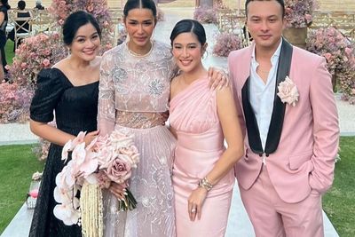 Nicholas Saputra Pakai Setelan Pink Jadi Groomsmen Pernikahan Adinia Wirasti Jadi Sorotan