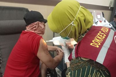 Puluhan Warga Tulungagung Hapus Tato, Alasannya Ada yang Malu sama Anak sampai Mau Hijrah