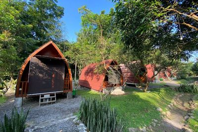 Nikmati Nginap di Cabin Unik dengan View yang Memukau di The Allabun Resto & Glamping