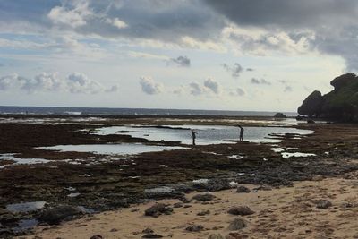 Pantai Nyang-Nyang, Pantai Tersembunyi di Bali yang jadi Incaran untuk Surfing