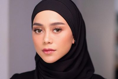 Lesti Kejora Tampil Stunning di Pemotretan dengan Billar, Ekspresi Tak Senyum Disorot