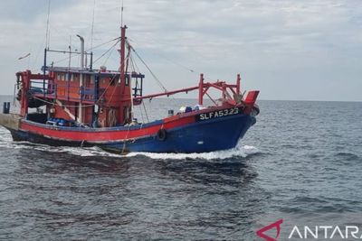 Sempat Kabur, Kapal Illegal Fishing Berbendera Malaysia Akhirnya Ditangkap KKP