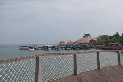 Liburan Asyik di Pantai Kartini yang Berpasir Putih, Ikonnya Kota Jepara