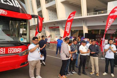 Dukung Perkembangan Ekosistem Sepak Bola Nasional, BRI Berikan Bus untuk Skuad Garuda