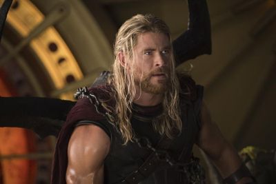 Chris Hemsworth Sebut Thor: Ragnarok Jadi Film Thor dengan Pengalaman Favoritnya