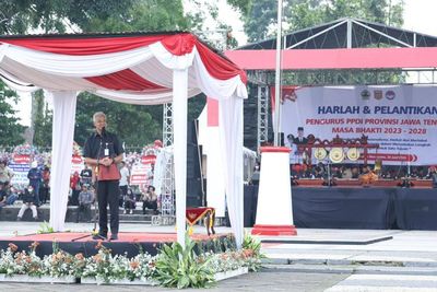 Ganjar Ajak Ribuan Perangkat Desa Sejahterakan Masyarakat Lewat Model Padat Karya