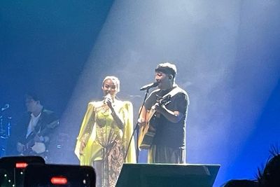 Yura Yunita Nyanyikan Bercinta Lewat Kata , Diciptakan 1 Jam sebelum Konser Tutur Batin