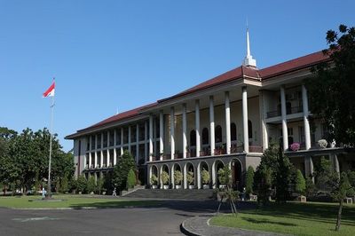Bikin Bangga, 7 Dosen UGM Masuk Jajaran 2 % Ilmuwan Berpengaruh Dunia, Siapa Saja?