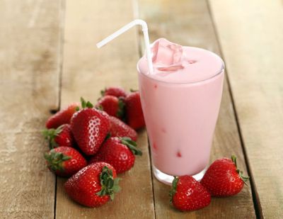 Resep Smoothies Strawberry Segar dan Sehat, Mudah Buatnya!