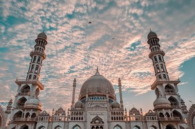 17 Caption Singkat Tentang Tahun Baru Islam 2025 dalam Bahasa Inggris, Simpel Tapi Menyentuh