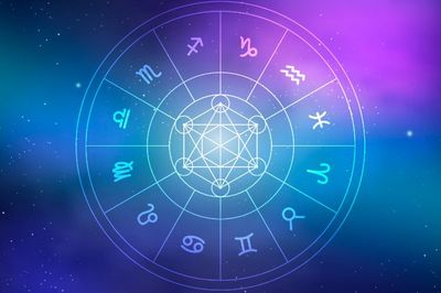 4 Zodiak Ini Diramal akan Sial di Agustus 2023, Khususnya Bagi yang Ingin Rayakan Musim Panas 2023