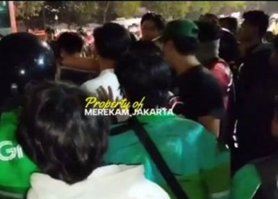 Viral YouTuber Laurendra Hutagalung Cekcok sama Ojol Buntut Konten Cegat Motor Lawan Arah, Polisi Turun Tangan