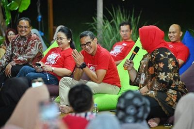 Bantu UMKM Karawang Naik Omzet, Ini yang Dilakukan Sandiaga Uno