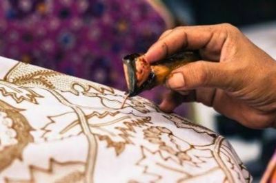 Hari Batik Nasional 2024 Mengususng Tema Bangga Berbatik , Ini Maknanya!