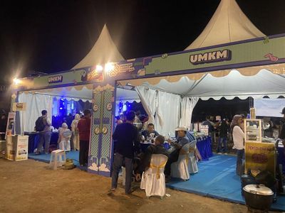 UMKM Lokal Laku Keras Berkat Event Seru Birukan Langit Indonesia di Ponorogo