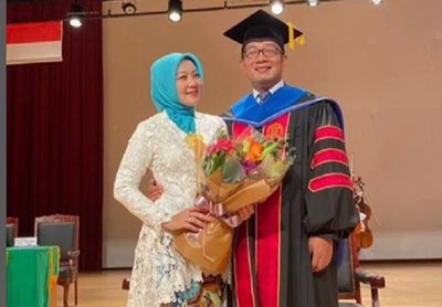 Gubernur Ridwan Kamil Dianugerahi Gelar Doctor Honoris Causa oleh University of Glasgow Skotlandia
