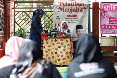 Bantu Pemberdayaan Warga Desa, Ini yang Dilakukan Ganjar Milenial di Trenggalek