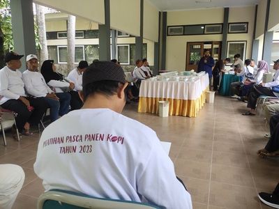 Sebanyak 225 Petani Kopi Dapat Pelatihan Olah Kopi, Agar Tidak Selalu Dimonopoli Tengkulak