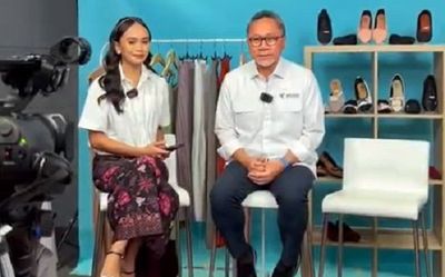 Mendag Zulhas Jadi Host Shopee Live Pelaku Ekspor, Kaget Daster Dijual Murah: Di Prancis 100 Dollar!