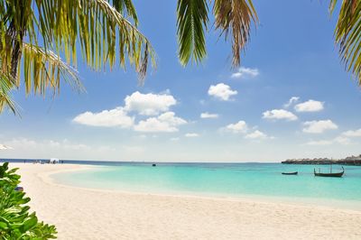 17 Caption Singkat untuk Foto di Pantai dalam Bahasa Inggris yang Aesthetic dan Bikin Feed Makin Chill