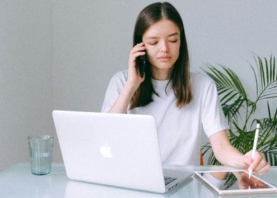 9 Tips Penting bagi Orang Tua Menghadapi Tantangan Parenting di Era Digital